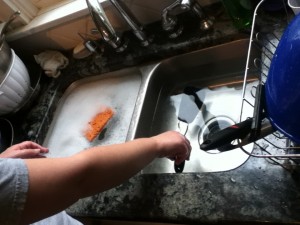 hand_wash_dishes